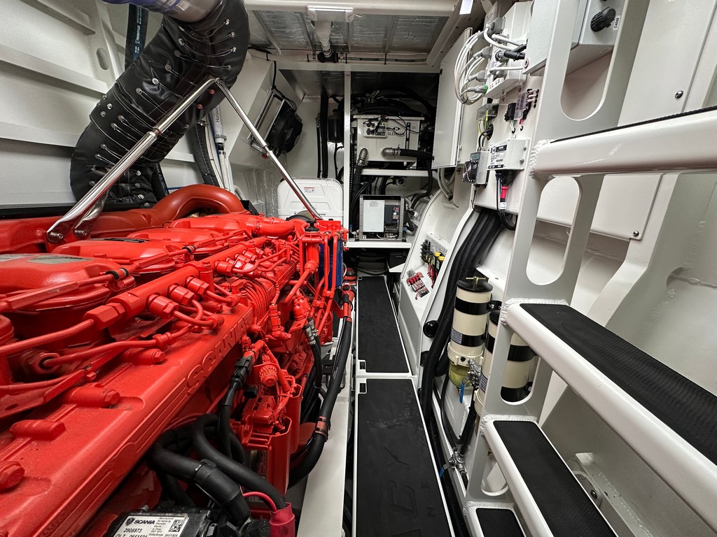 Legacy 52 (2025) - Image 35