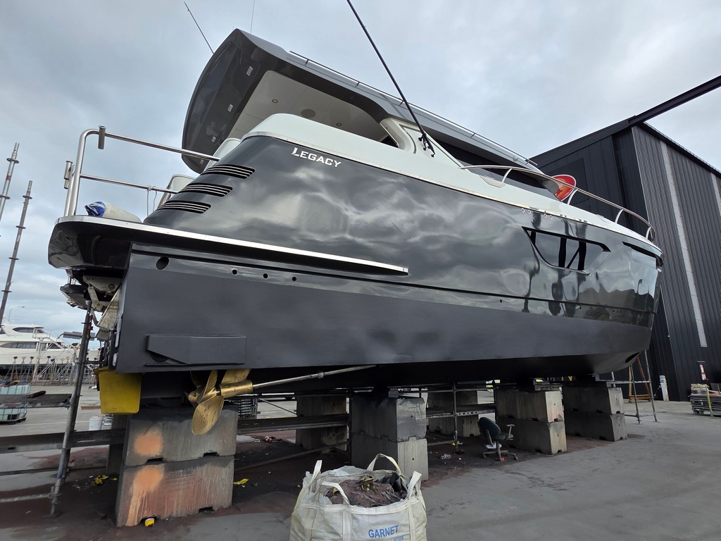 Legacy 52 (2025) - Image 23