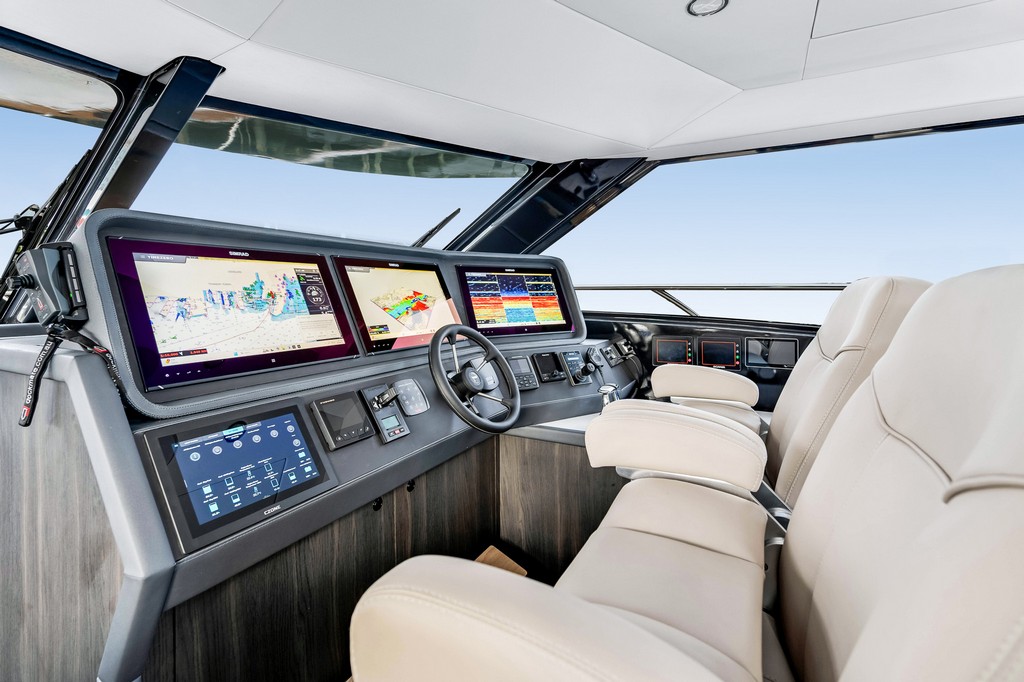 Legacy 52 (2025) - Image 6