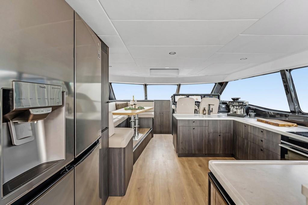 Legacy 52 (2025) - Image 11