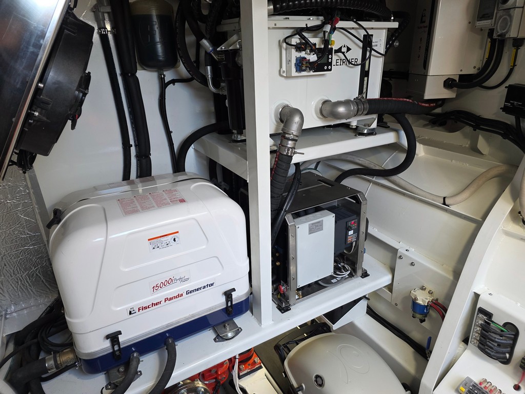 Legacy 52 (2025) - Image 42